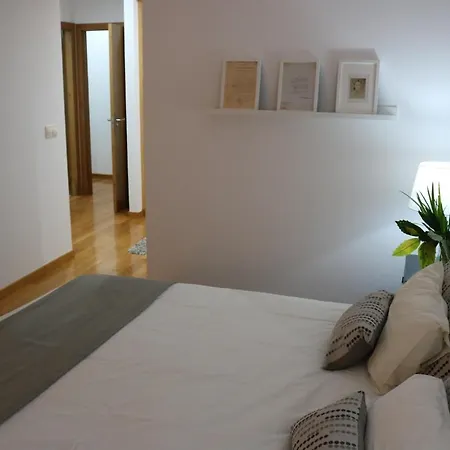 Impresionante Piso En El Centro De Con Terraza Y Parking * Pontevedra