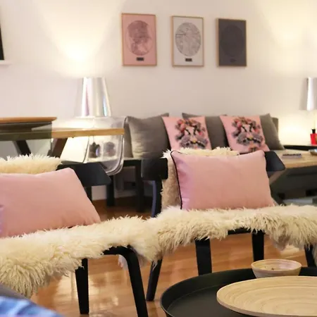 Impresionante Piso En El Centro De Con Terraza Y Parking *